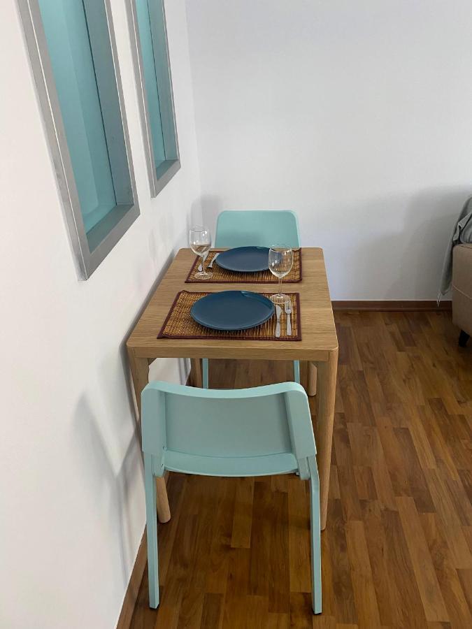Lovely Studio Apartment In Pafos Esterno foto