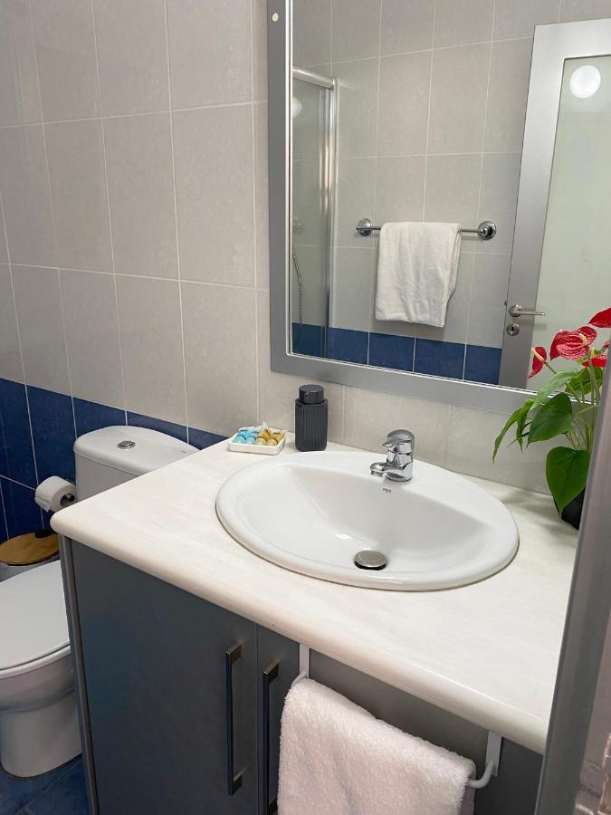 Lovely Studio Apartment In Pafos Esterno foto