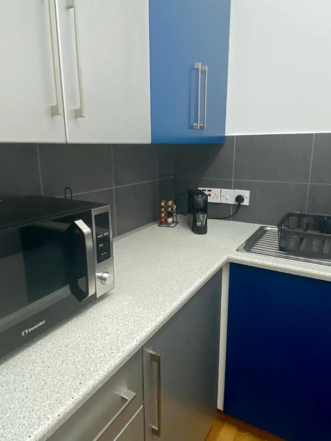Lovely Studio Apartment In Pafos Esterno foto