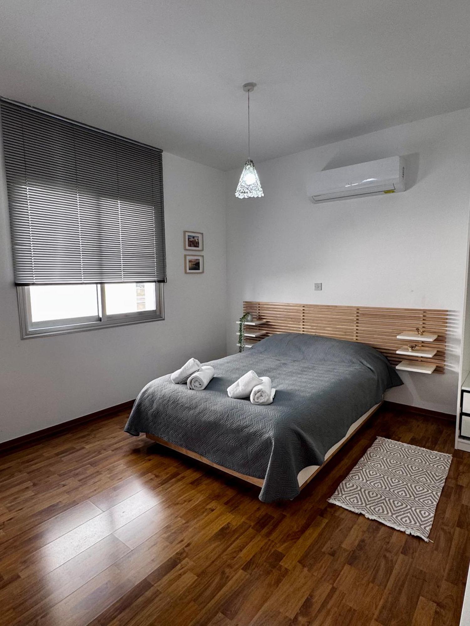 Lovely Studio Apartment In Pafos Esterno foto